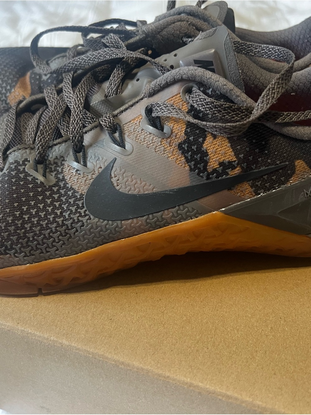 Nike Metcon camouflage Men’s Black and Brown/Gold Training Sneakers
